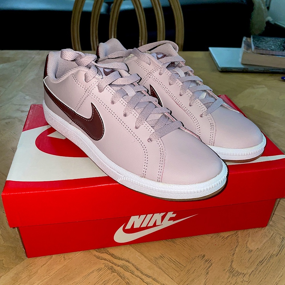Nike Woman’s Sneakers